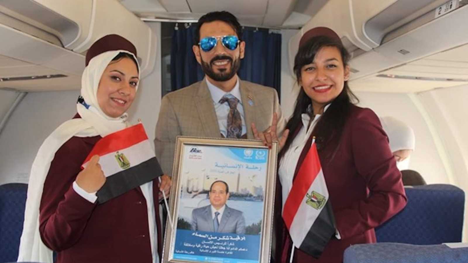 埃及首例听障空姐飞往喀土穆的工作航班