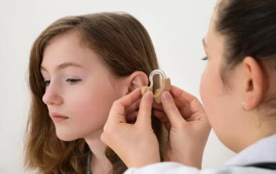 验配重要指标：助听器的功率数和通道数