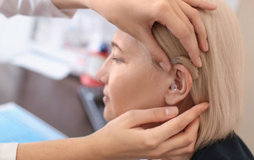 成人耳道式助听器