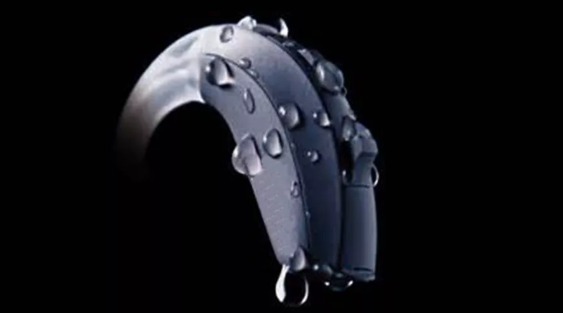 助听器不能置于潮湿或多尘的环境