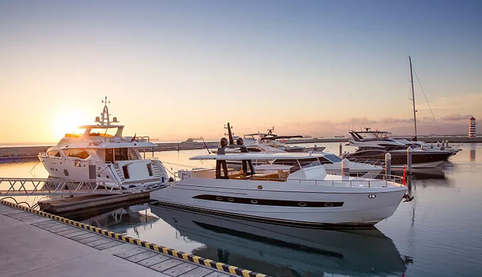 BEYOND™铂越系列