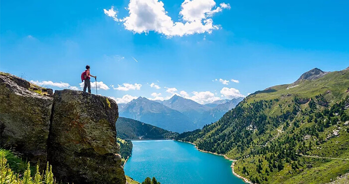 BEYOND™铂越系列