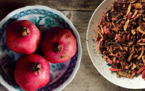 石榴皮原来好处那么多  可防止听力损失