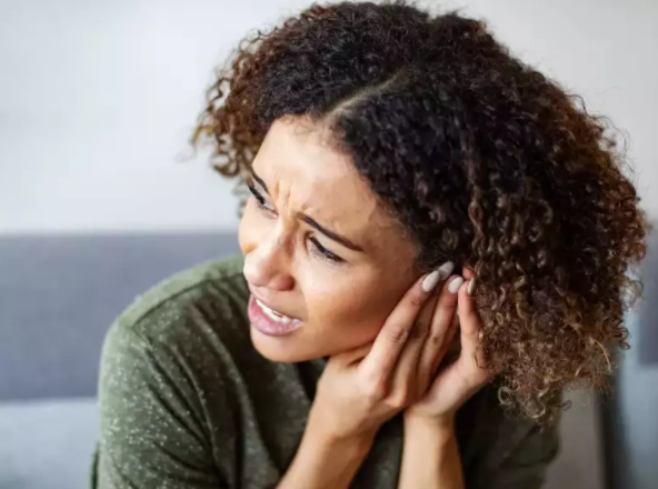 研究表明：新冠病毒诱发耳聋或耳鸣