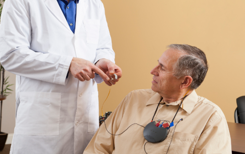 老年助听器需要随时带着吗？